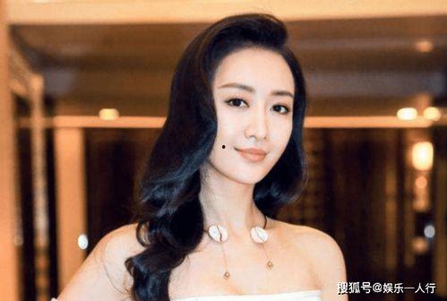 女主穿到娱乐圈吃瓜文,女主的吃瓜日常 第2张 女主穿到娱乐圈吃瓜文,女主的吃瓜日常 第2张